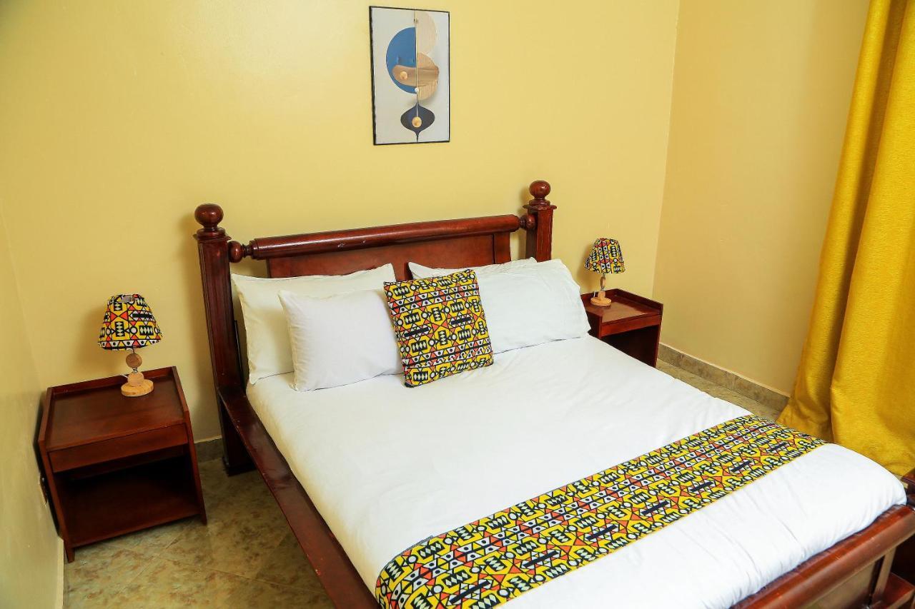 Palm Star Motel Fort Portal Eksteriør billede