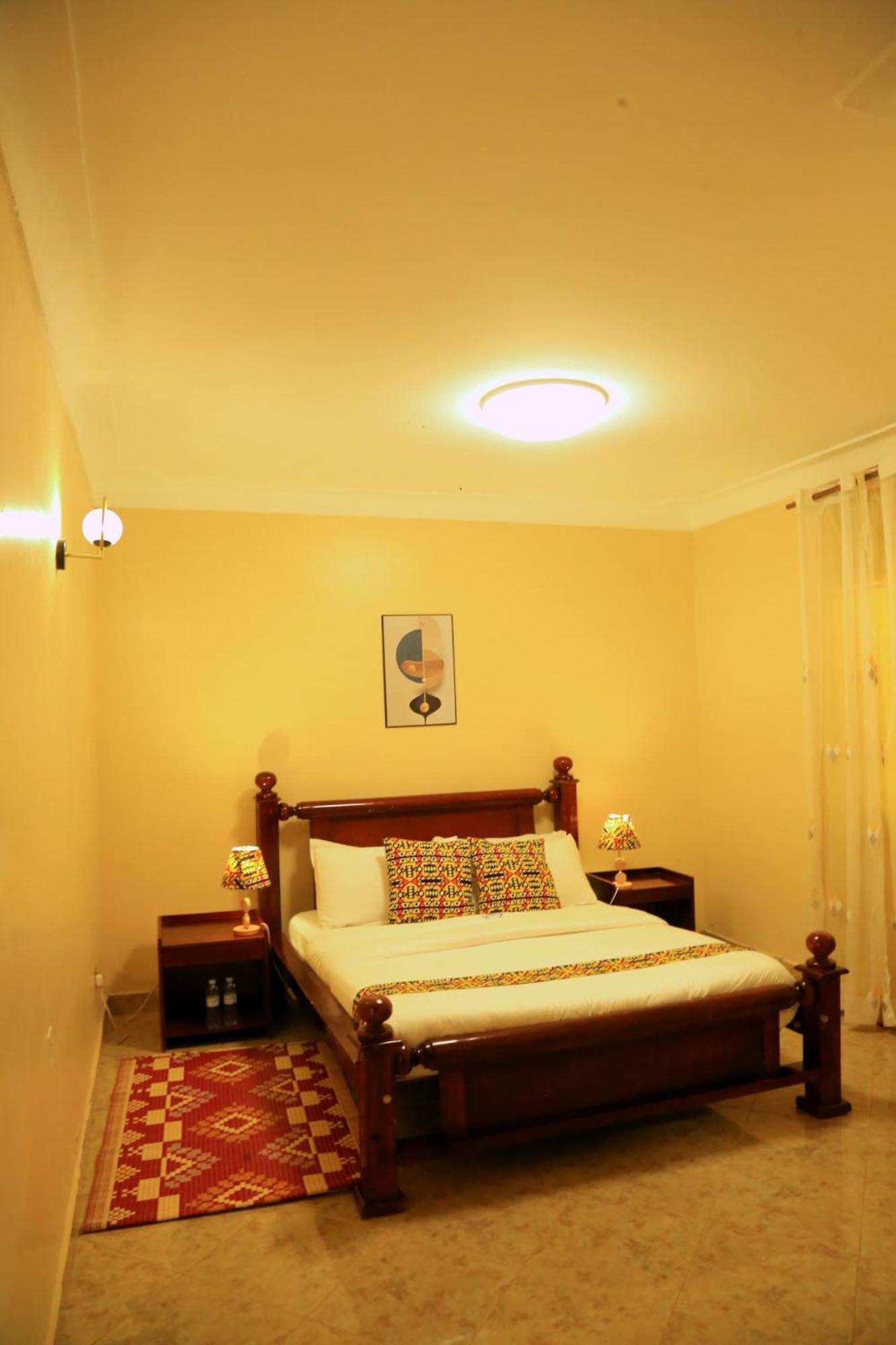 Palm Star Motel Fort Portal Eksteriør billede